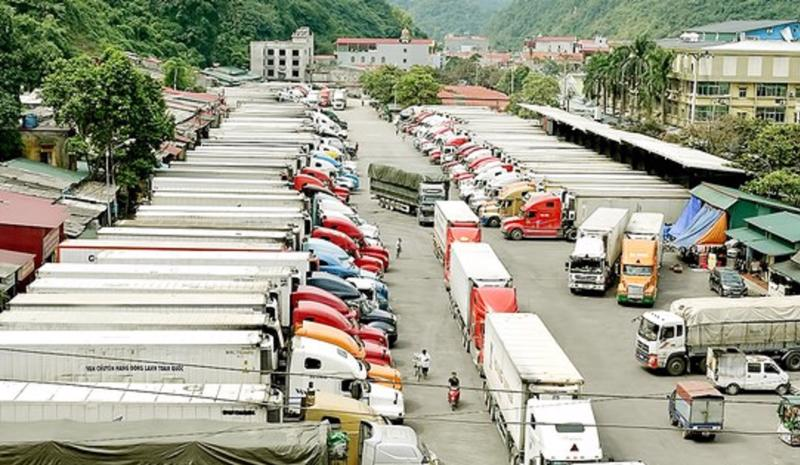 Tắc Biên Trong Nhập Hàng Trung Quốc và Cách Giải Quyết Ùn tắc ở cửa khẩu gây thiệt hại rất nhiều về kinh tế cho Nhà nước và Doanh nghiệp