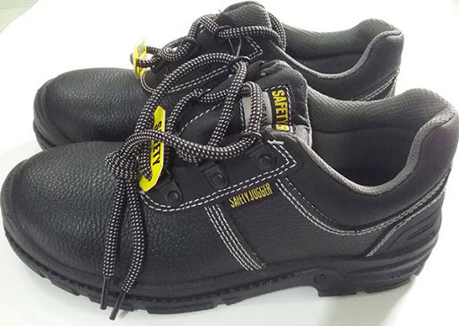 Thủ tục nhập khẩu giày
