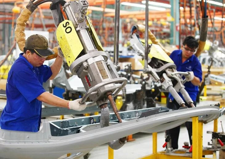 5 Lý Do Vì Sao Hàng Trung Quốc Giá Rẻ Nguồn nhân công dồi dào và không bao giờ lo thiếu nhân lực