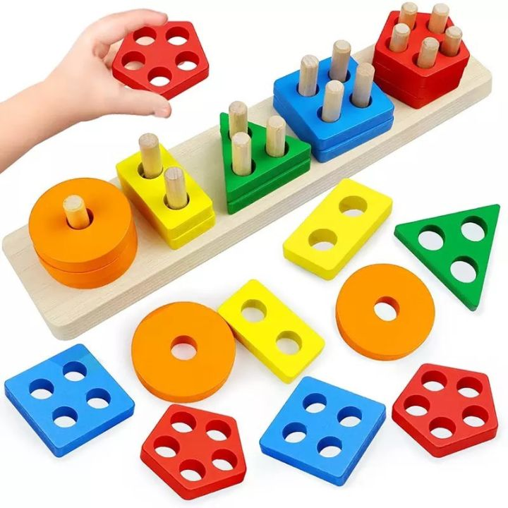 Các đồ chơi như xếp hình, lắp ráp giúp bé phát triển tư duy logic