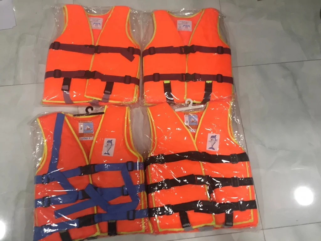 ao phao cuu sinh f56d70e7 c0e7 4c4e 94ea a2edd5fdec08