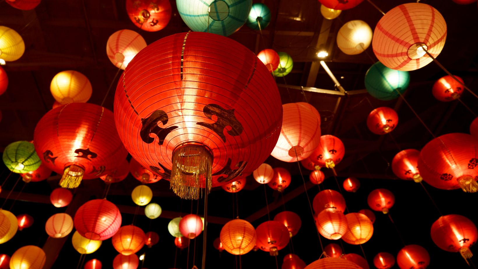 Điều kiện nhập khẩu đèn lồng Trung Quốc chính ngạch