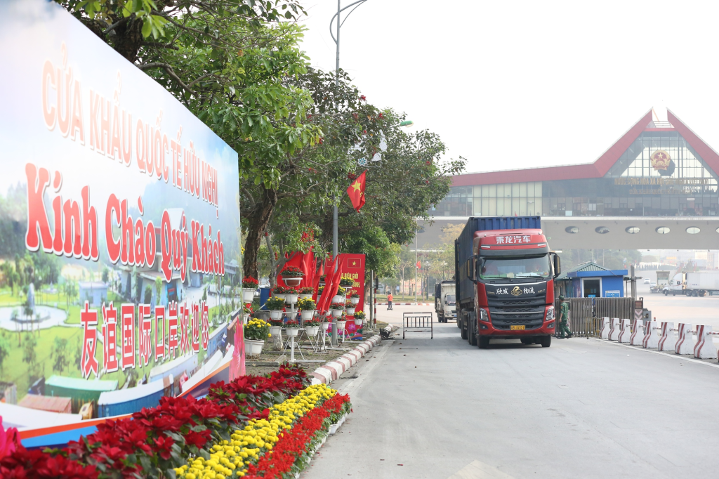 Tắc Biên Trong Nhập Hàng Trung Quốc và Cách Giải Quyết Vận chuyển chính ngạch luôn là lựa chọn hàng đầu để giảm thiểu rủi ro hàng hóa
